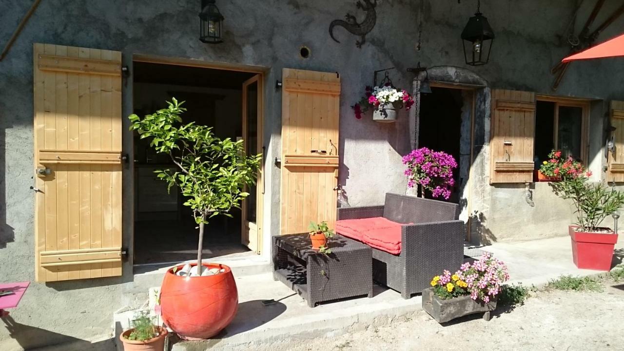 Ferme Familiale Chez Lili Vila Alex Exterior foto
